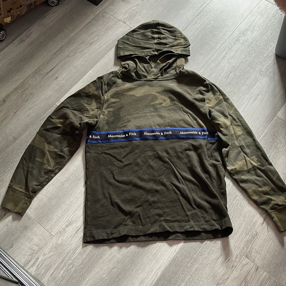 Abercrombie & Fitch t shirt hoodie size xs